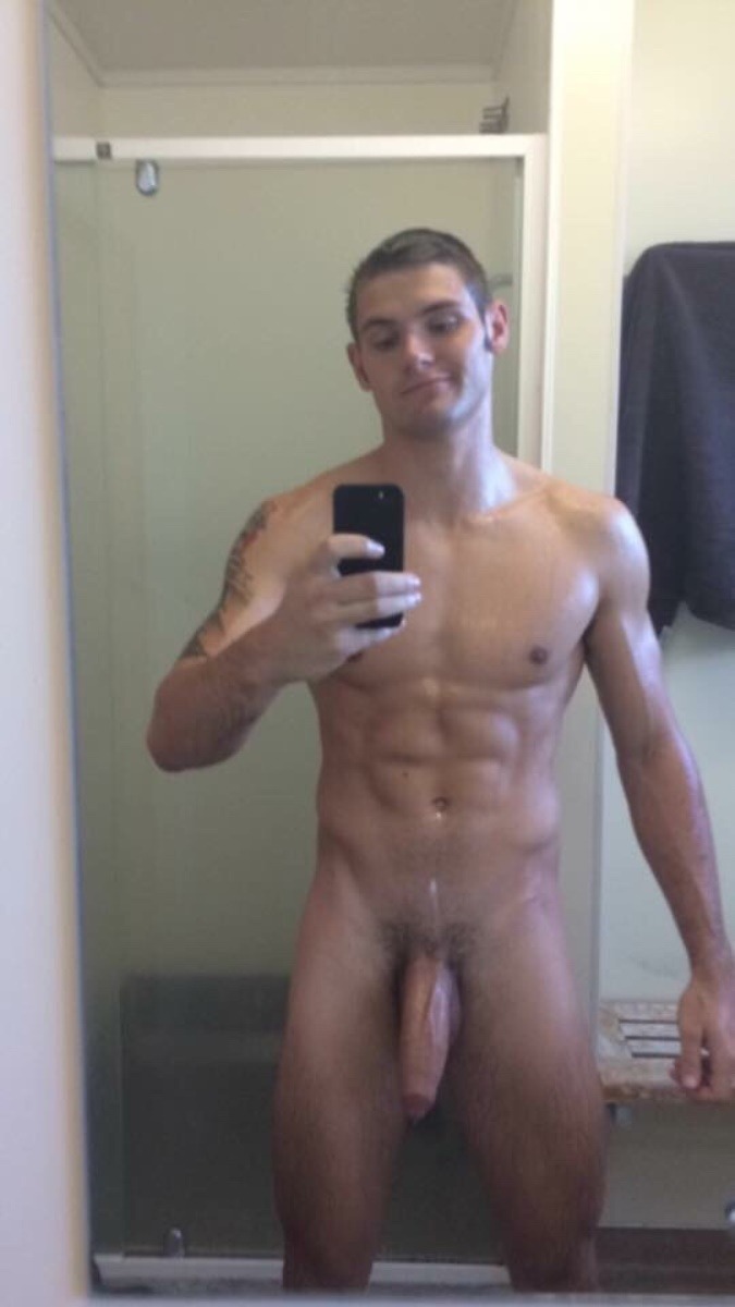 Naked Guys Selfies 2.