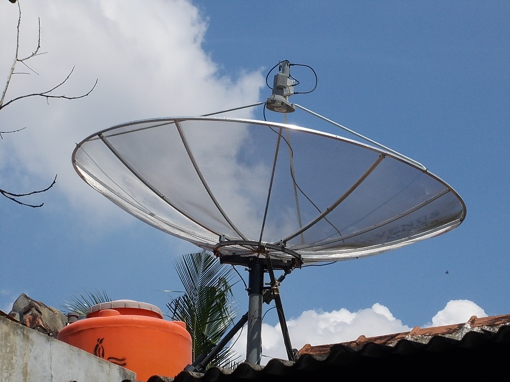 MODIFIKASI ANTENA PARABOLA  Electric Art Bogipower com