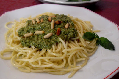 Espaguetis al pesto