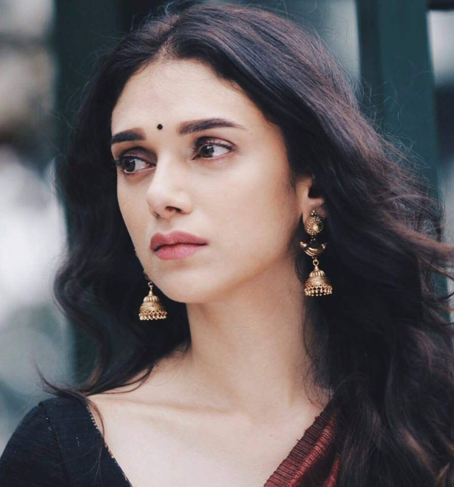 Aditi Rao Hydari Beautiful Photos And Wallpaper Gallery 2019