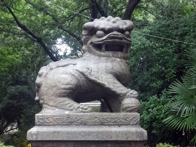 狛犬,靖国神社〈著作権フリー無料画像〉Free Stock Photos 