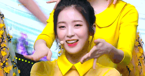 [enter-talk] WHAT WILL THE NEW MUSIC BANK MC'S FACE COMBO LOOK LIKE