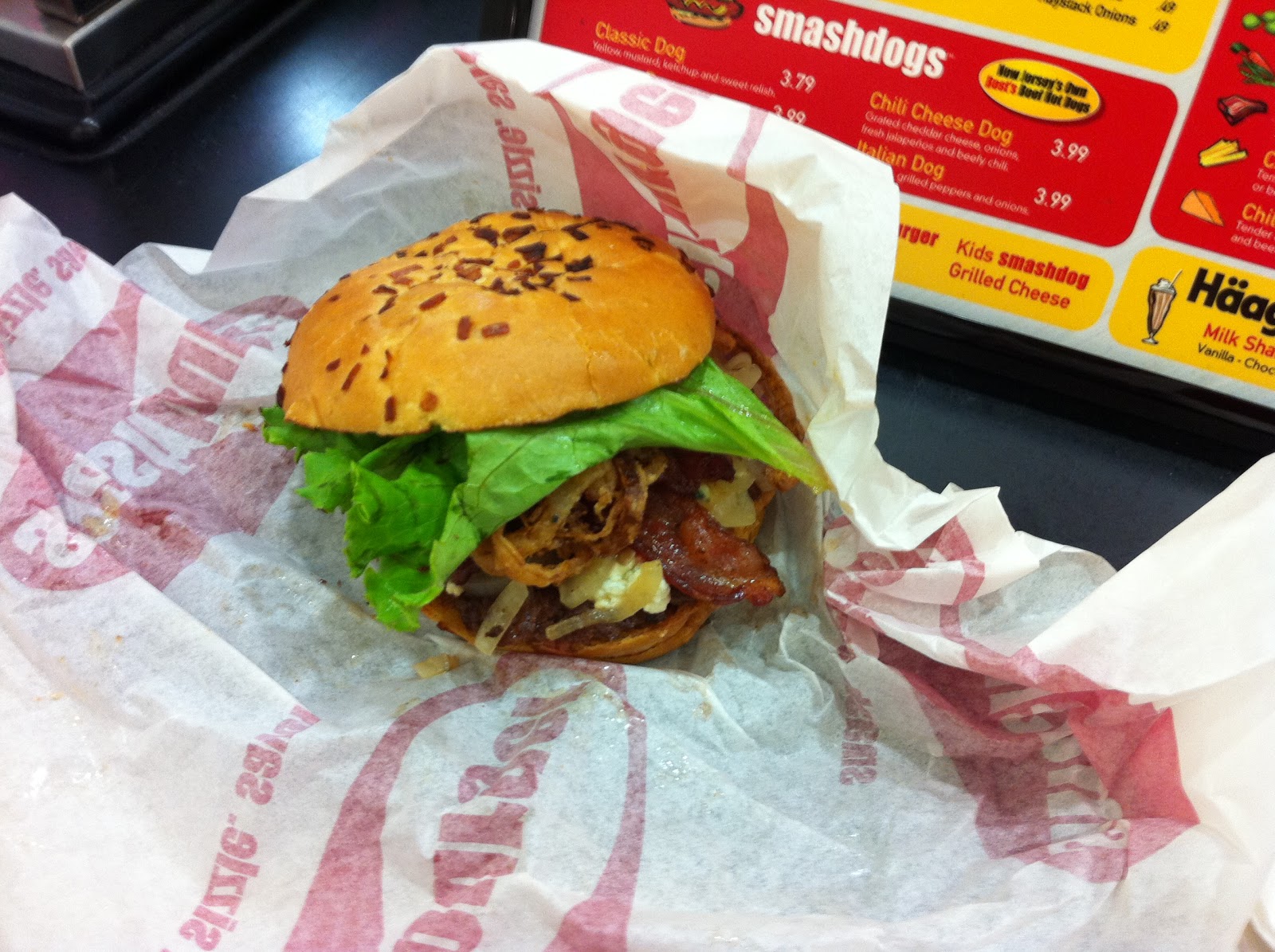 CheeseburgerMania Smashburger Newark Airport, NJ