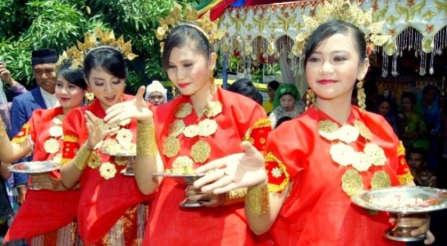 Bersyukur Dan Ikhlas