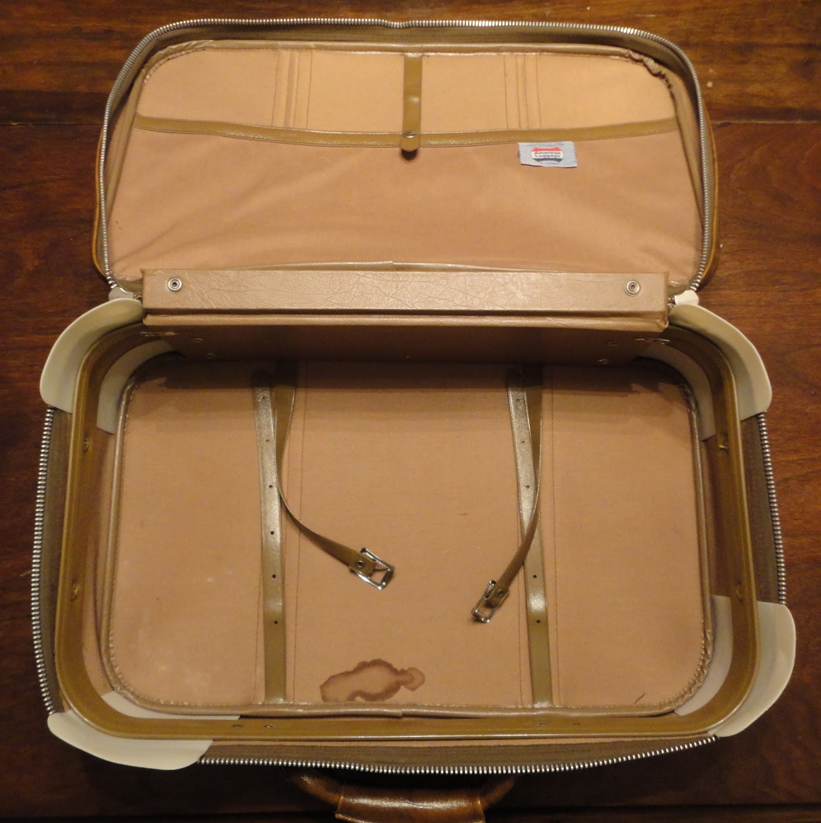 Create Inspire Be Vintage Suitcase