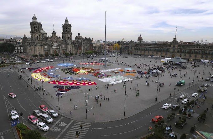 Alfombra Monumental de Xico en el Zócalo de la CDMX