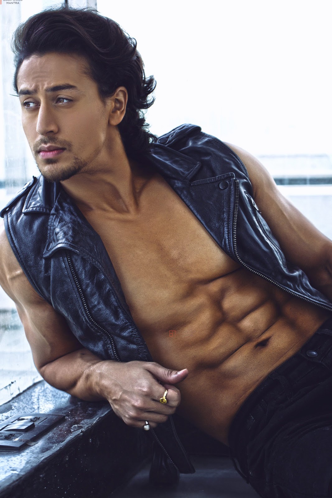 Tiger Shroff Photo HD [30+]