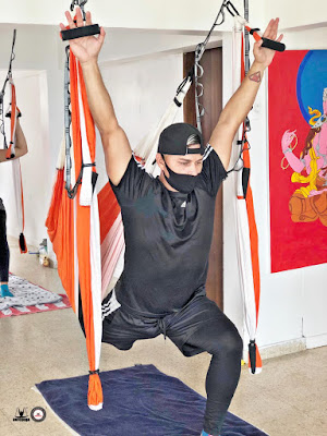 yoga-creativo-nuevas-clases-aeroyoga-aereo-aerea-casa-ceiba-puerto-rico-fly-flying-cursos-clase-retiro-experiencia-aerial-columpio-hamaca-trapeze-swing