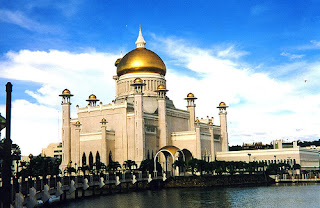 Di Brunei, rayakan natal dihukum 5 tahun penjara Di Brunei, rayakan natal dihukum 5 tahun penjara