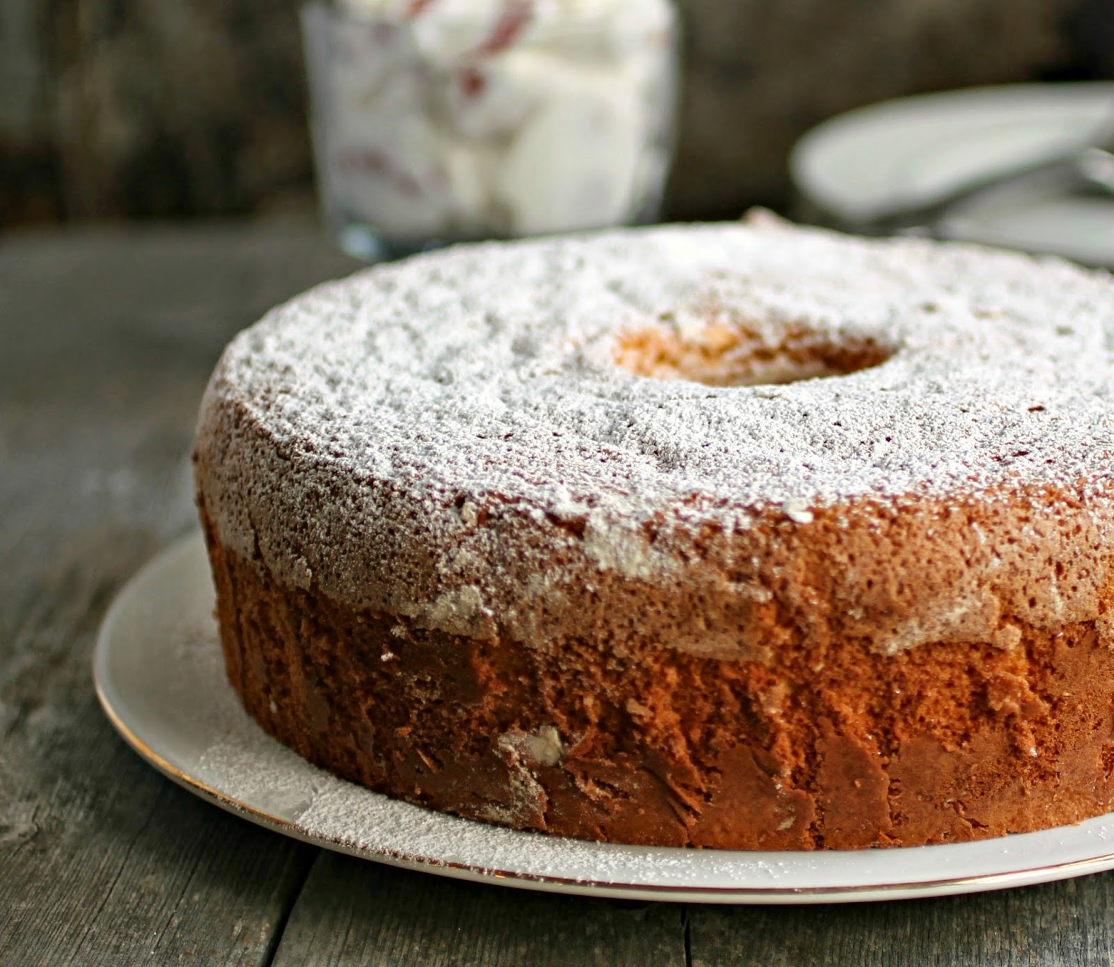 Hungry Couple Mom's Extra Tall Sponge Cake