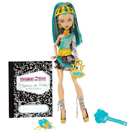 Monster High Nefera de Nile Campus Stroll Doll