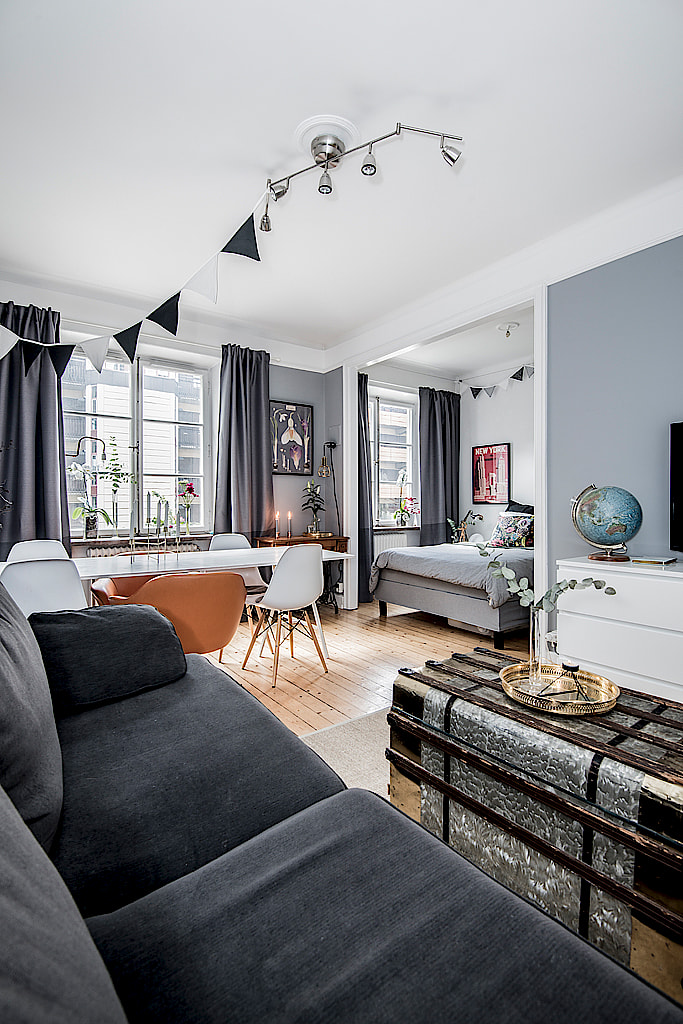 Dalslandsgatan 7, A delightful apartment in Stockholm with beautiful 20's details