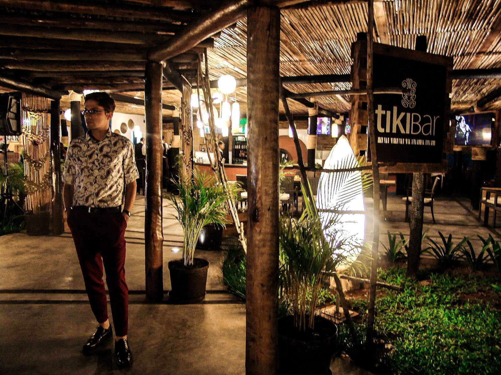InauguraciÃ³n de Tiki Bar en el Hotel Eurobuilding Guayana | AkÃ­o Magazine |  Celebrity Menswear Street Style