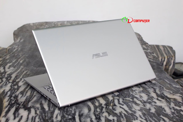 Asus A512