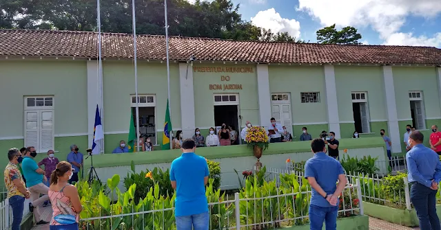 Prefeitura Municipal do Bom Jardim Pernambuco em 19 de Julho aniversário de Bom Jardim