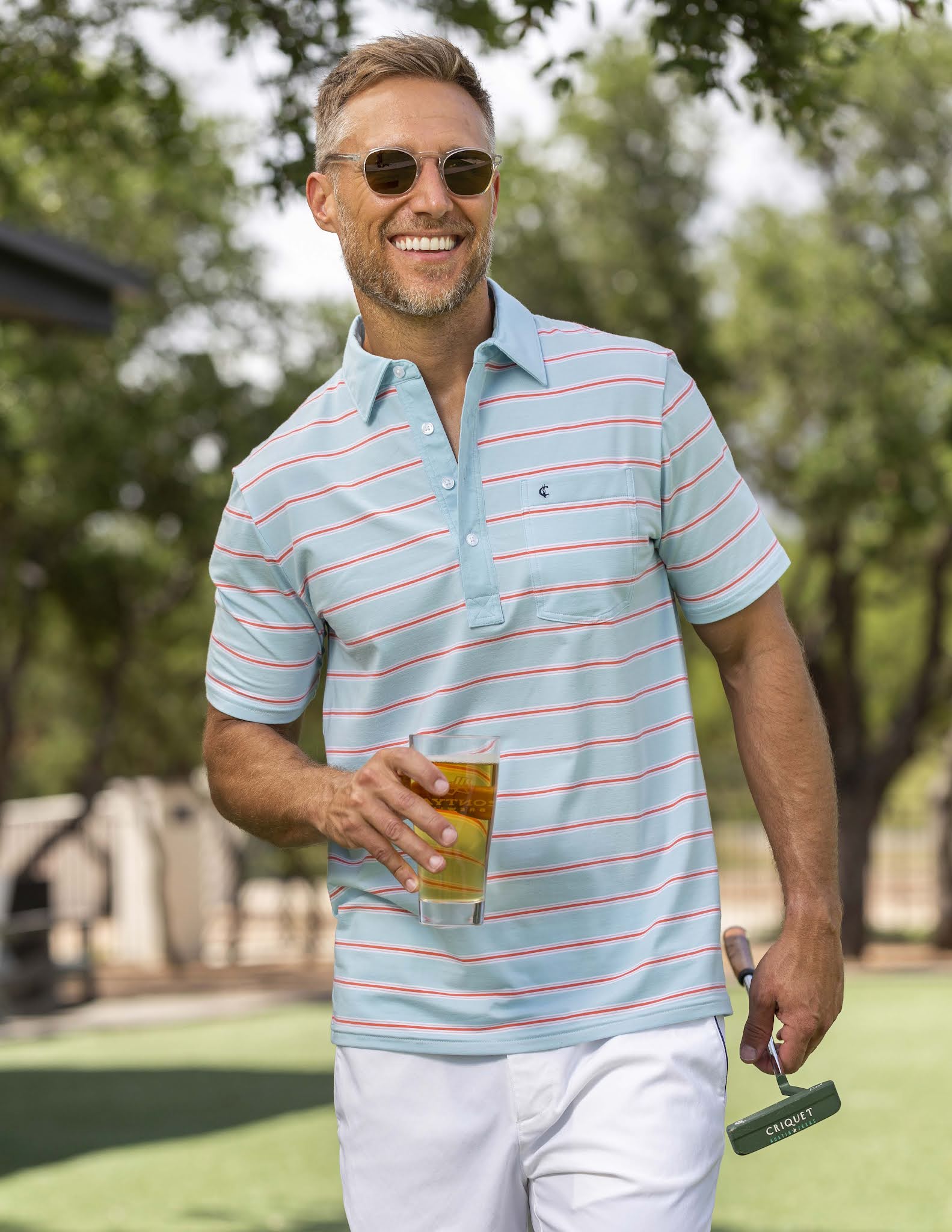 Criquet Shirts adopta una sólida gama de azules para su colección SpringSummer 2022