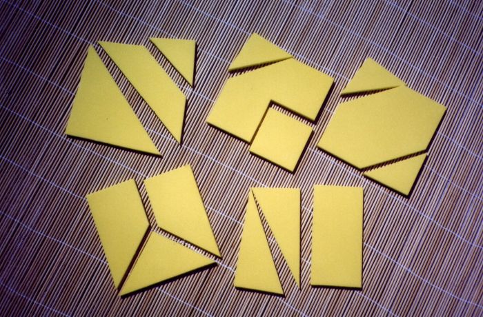 Pengembangan Diri Broken Square Pengembangan Diri Broken Square