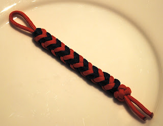 CUrchin Knot: Paracord Pineapple Knot Fob from a 2 Bight Turks Head