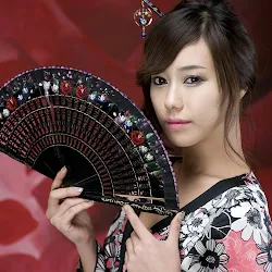 Kim Ha Yul &ndash; Kimono Robe Foto 4