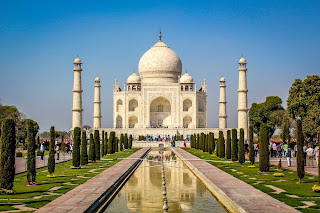 Taj Mahal Wander of The World- Information and Visiting Guide 