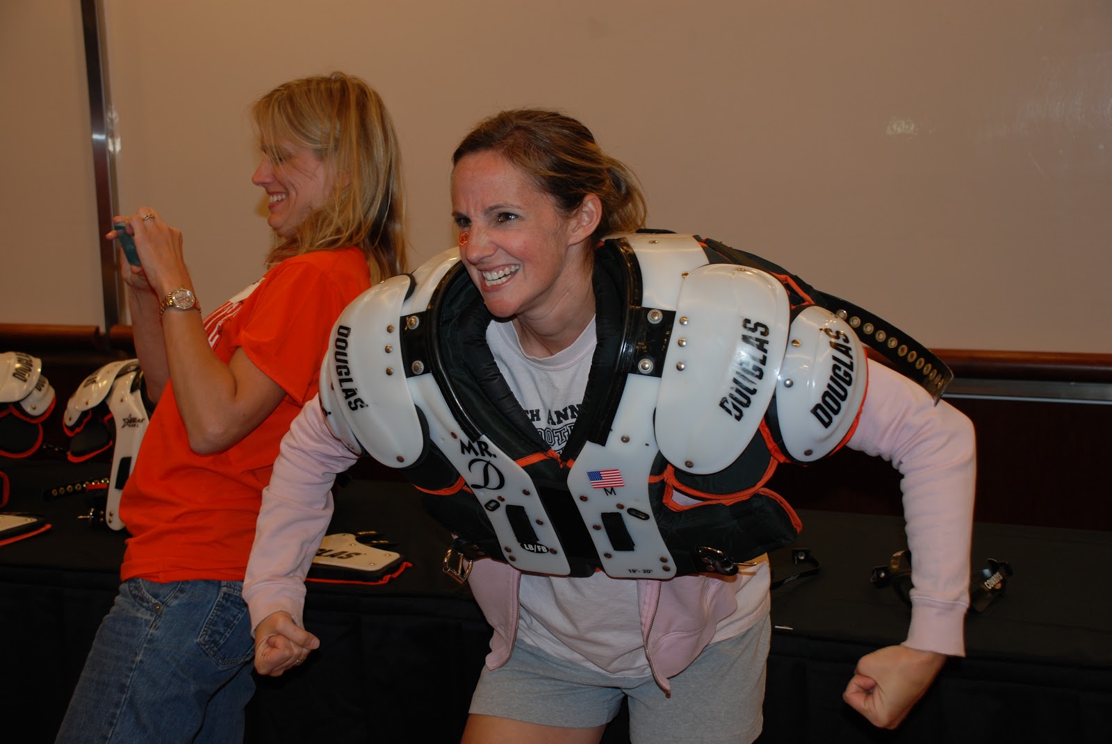 The Cowboy Huddle Date Set for the 2013 Women's Football 101 Clinic