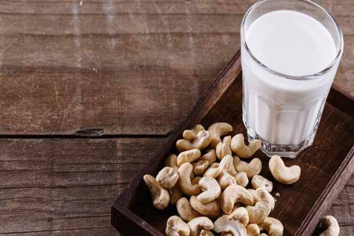 What Are the Health Benefits of Cashew Milk?