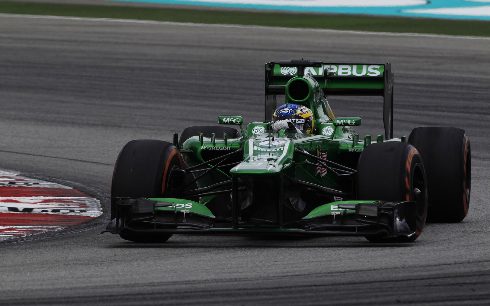 Hyperx x ducky one mini. ред булл rb13. отключилась клавиатура на ноуте. Acer клавиши f1-f12 на ноутбуке. кнопка fn+f8.