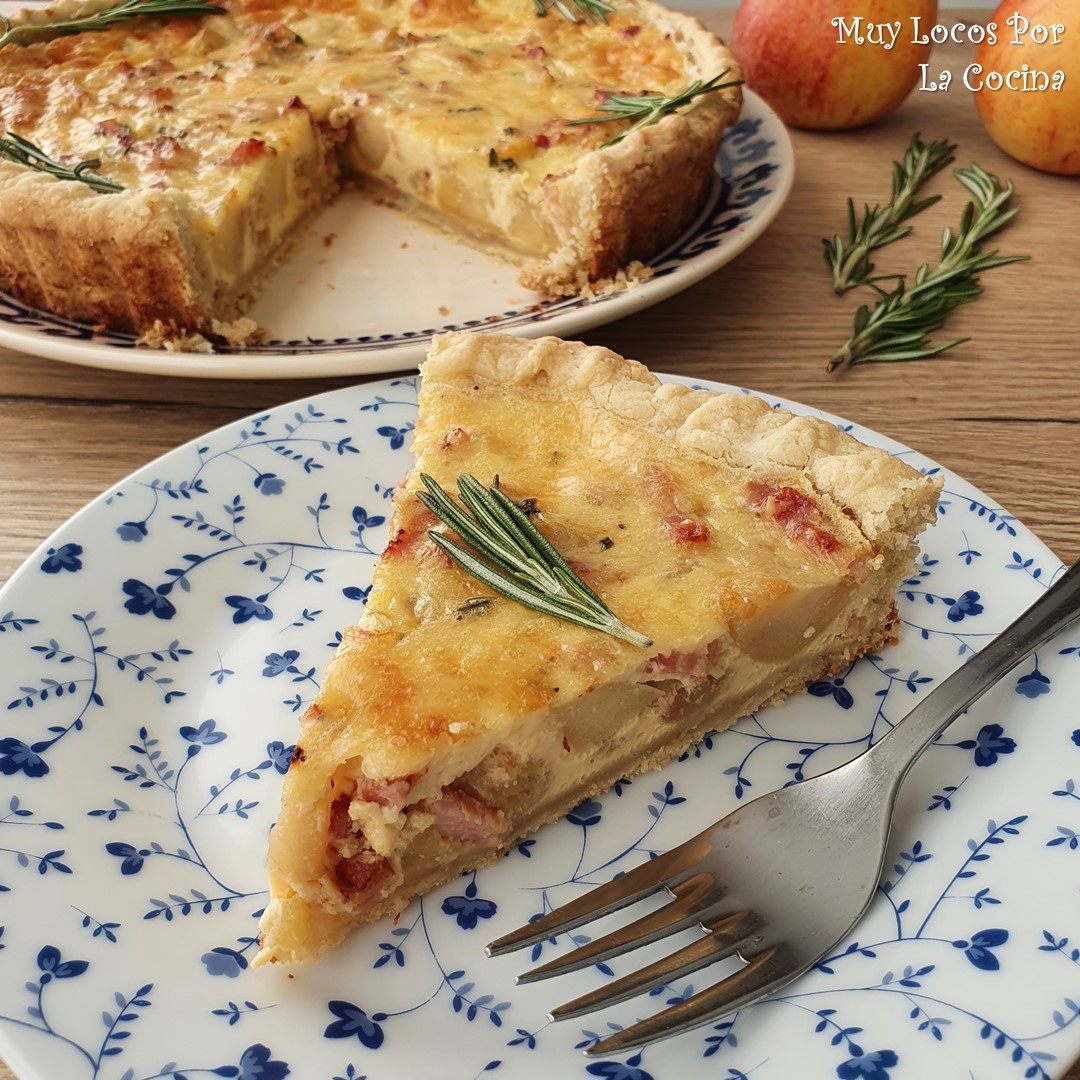 Muy Locos Por La Cocina Quiche de Manzana, Bacon, Queso Cheddar Curado