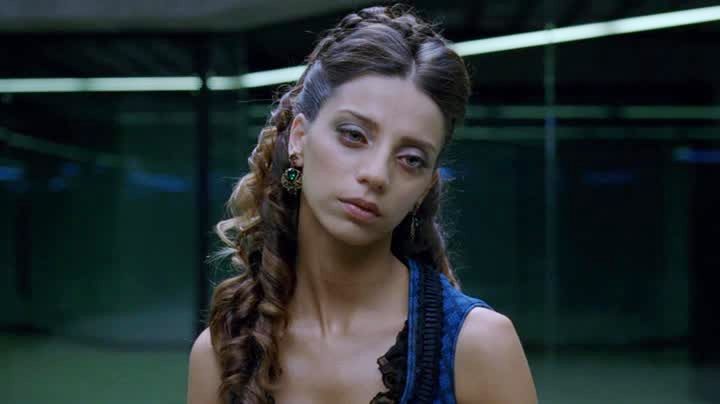 Films Et Séries Tv Avec Angela Sarafyan