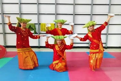 Cara Melakukan Tari Piring Cara Melakukan Tari Piring
