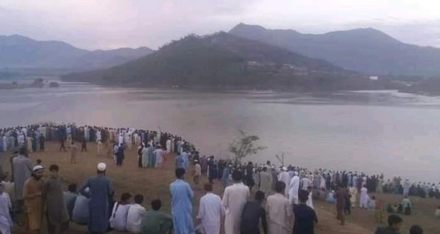 4 killed, 20 missing after 3 boats sink in Bajur.