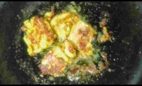 Slightly roasted chicken reshmi kabab in pan