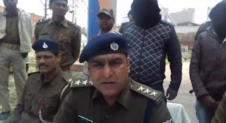 आपत्तिजनक वीडियो वायरल होने के बाद किशोरी द्वारा आत्महत्या कर लेने के मामले में पुलिस ने एक बैंक कर्मी को किया गिरफ्तार आपत्तिजनक वीडियो वायरल होने के बाद किशोरी द्वारा आत्महत्या कर लेने के मामले में पुलिस ने एक बैंक कर्मी को किया गिरफ्तार