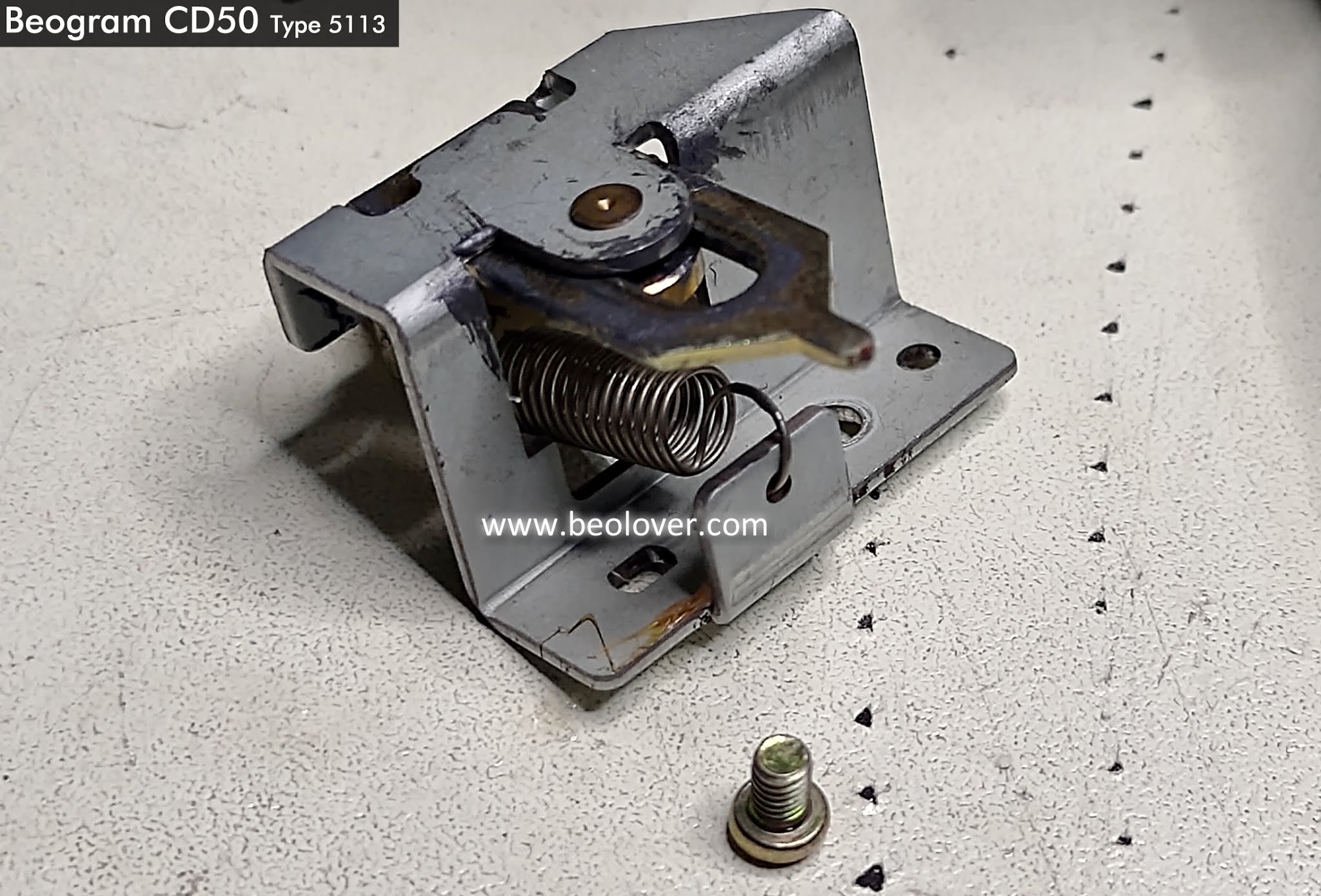 beolover Beogram CD50 From North Carolina Changing the CD tray belt