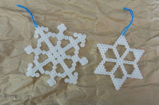 A Pretty Beaded Ornament Pattern for Snowflakes