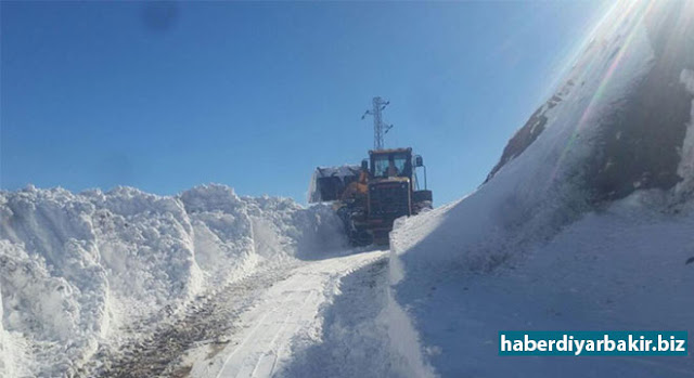 Diyarbakır Büyükşehir Belediyesi kapanan 3 bin 651 kilometre yolu ulaşıma açtı DİYARBAKIR-Diyarbakır Büyükşehir Belediye Başkanı Cumali Atilla’nın talimatıyla oluşturulan kriz masası denetiminde ilçelerdeki kırsal bölgelerde 31 Ocak’ta başlatılan karla mücadele ve yol açma çalışmaları tamamlandı.