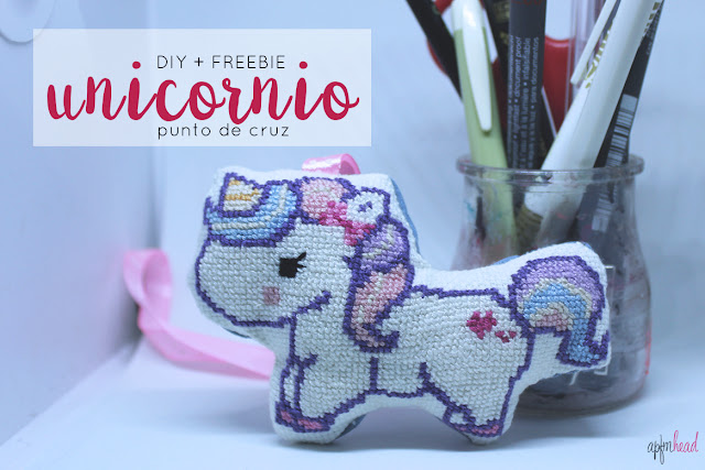 DIY + Freebie: Unicornio punto de cruz