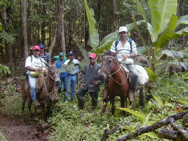 Líderes de comunidades a caballo. Nicaragua