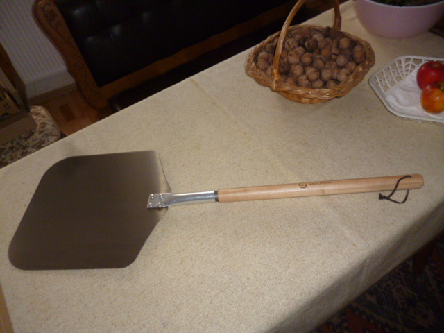 Moni´s Blog Pizzaschieber Pizzaschaufel aus rostfreiem, gebürstetem