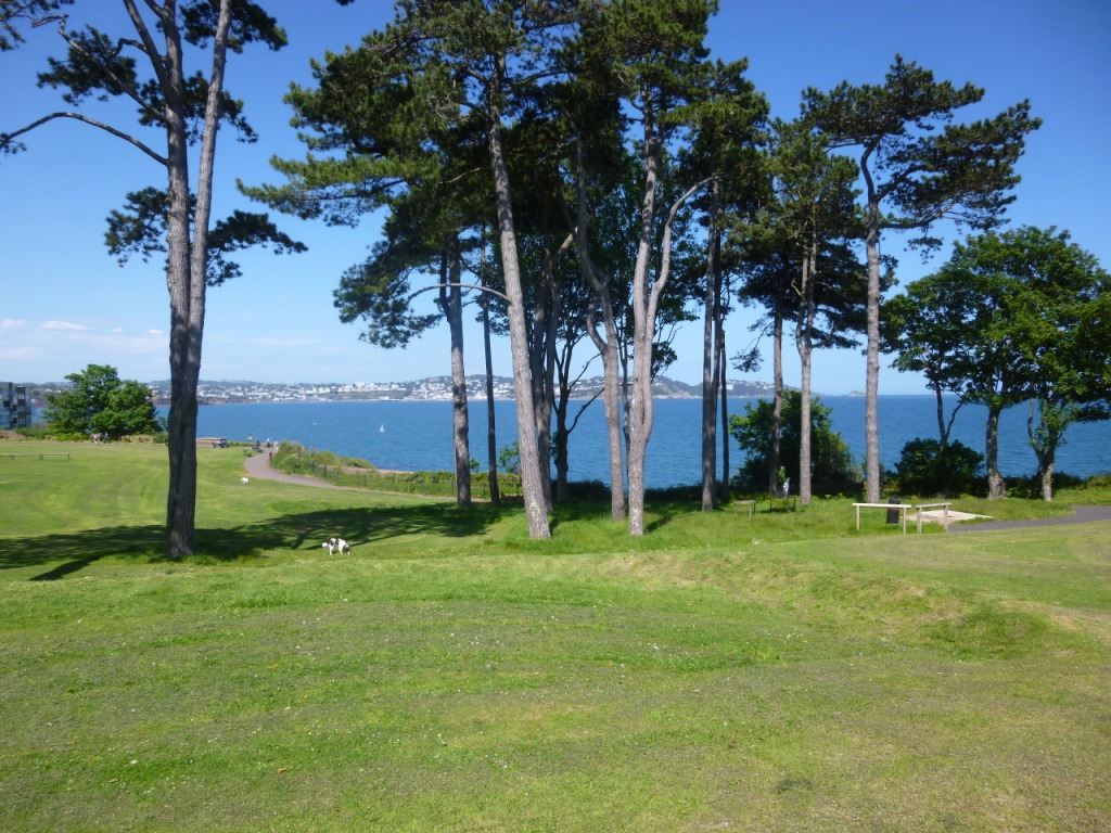 The Ham and Egger Files Pitch and Putt at Roundham Head in Goodrington