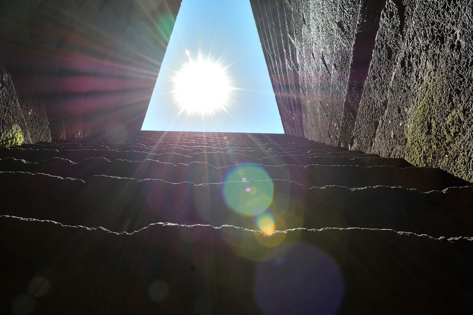 Maymoni EQUINOZIO AL POZZO SACRO NURAGICO DI SANTA CRISTINA LA