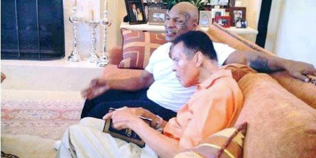 Muhammad Ali, Sang Petinju Legendaris Meninggal Dunia