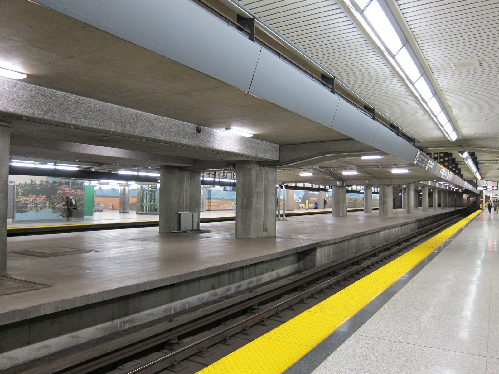 Station Fixation SheppardYonge