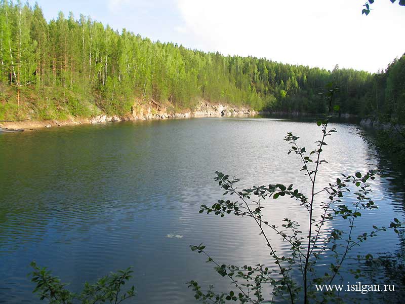 Голубой карьер. Поселок Вишневогорск. Челябинская область.