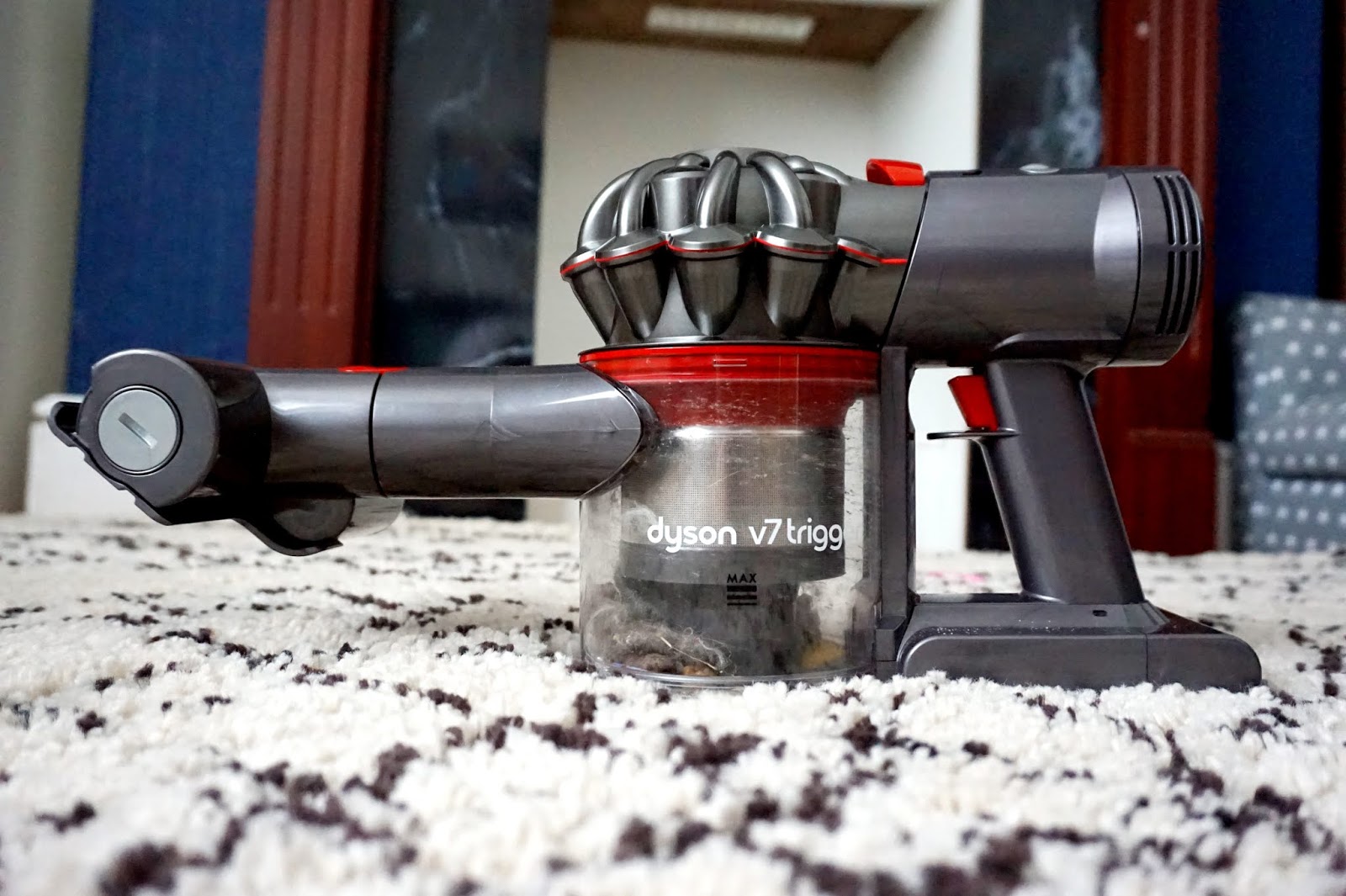 Dyson V7 Trigger Handheld Vacuum Cleaner Review | Life as Mum | UK