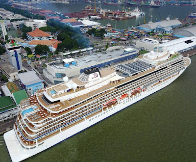Kapal Viking Cruise Surabaya North Quay
