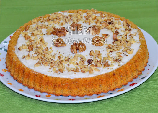 Gül Kokulu Mutfaklar HAVUÇLU TART KEK
