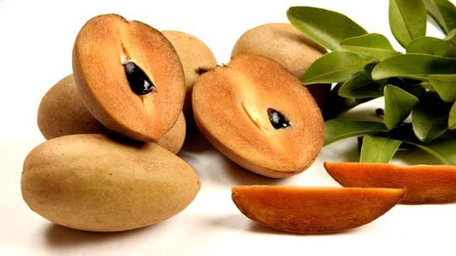 Jangan Dikupas! 4 Buah Ini Justru Akan Hilang Kasiatnya Jika Tak Dimakan dengan Kulitnya Jangan Dikupas! 4 Buah Ini Justru Akan Hilang Kasiatnya Jika Tak Dimakan dengan Kulitnya