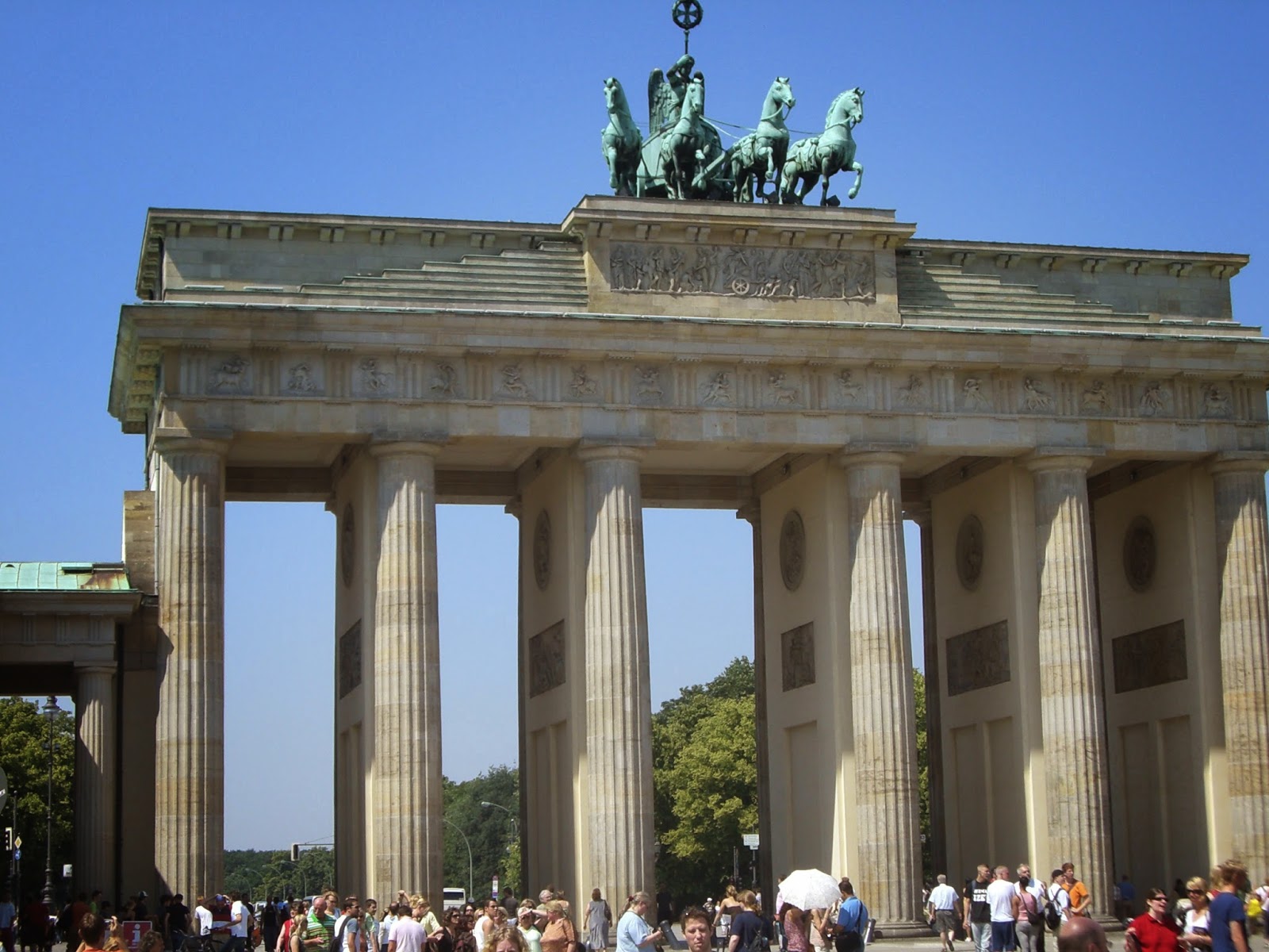 русски в берлине. русский дом германия берлин. русскоязычный берлин. русский дом науки и культуры в берлине. русский дом в берлине.