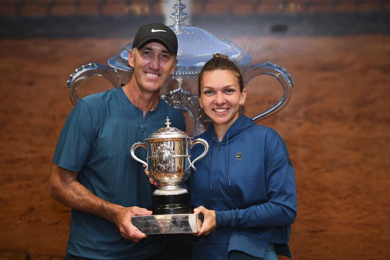 WHEN AND WHY DO YOU NEED A TENNIS COACH?